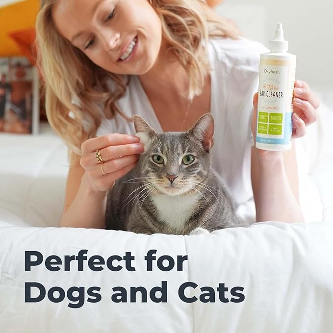 Oxyfresh Advanced Pet Ear Cleaner - Best Dog Ear Cleaner Solution - Helps with Yeast, Wax, Dirt & Itchy Ear Canal - Cleaning, Soothing, & Sting-Free Dog Ear Wash & Cat Ear Rinse 8oz