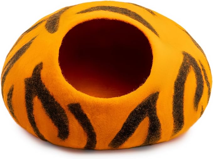 Woolygon Premium Felt Cat Cave Bed – Wool Kitty Beds Handcrafted Kitten Caves Bed for Indoor Cats - Made from 100% Eco-Friendly Merino Wool, Foldable Cat Hidewawy Covered Cat House Pod