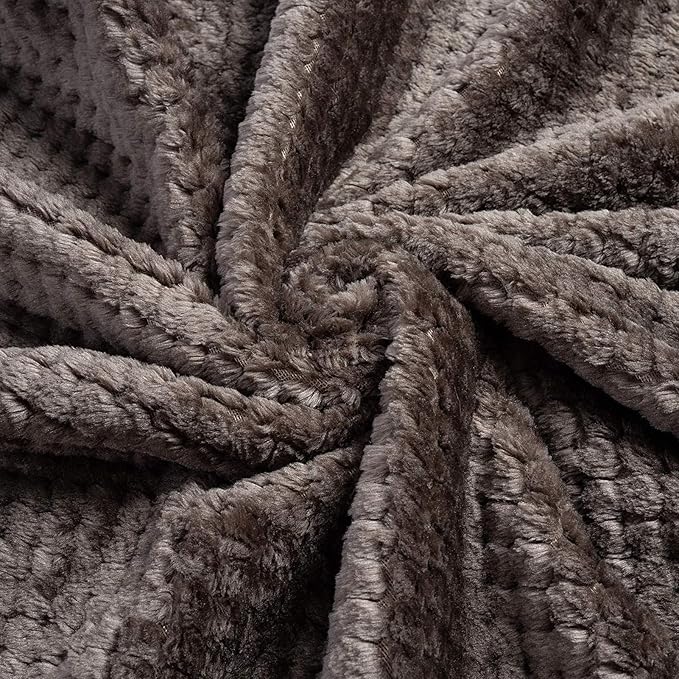 Pet Blanket Warm Soft Dog Blankets Washable Cat Throw Blankets Sofa Bed Couch Furniture Protector Cover for Small Medium Large Dogs Cats, Khaki, 63" x 79"